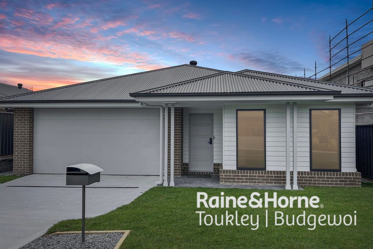 4 bedrooms House in 17 Craft Street WYEE NSW, 2259