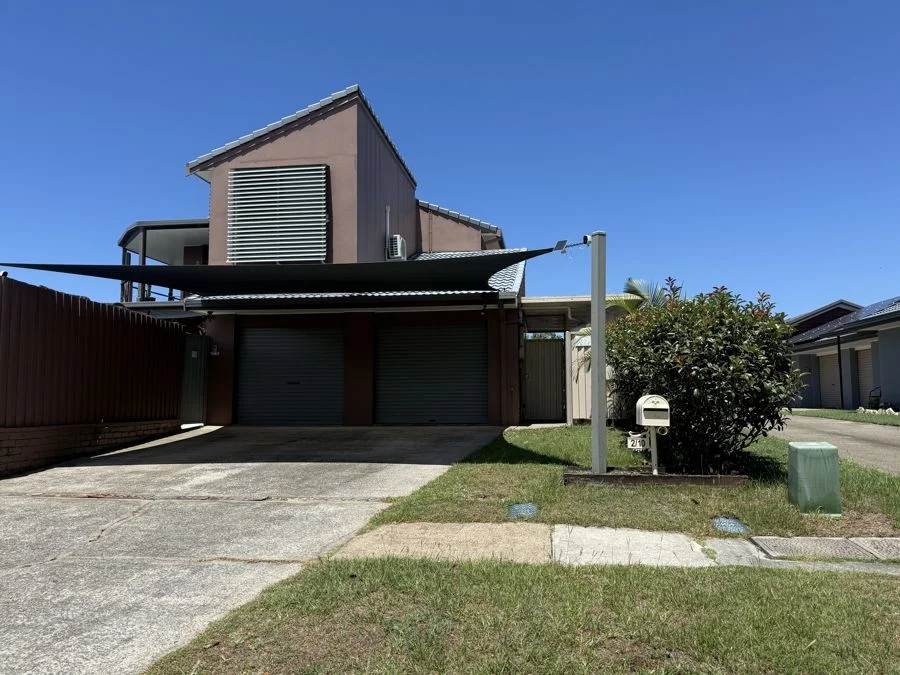 Additional image 8 of 2/10 Peacock Place, Burleigh Waters QLD 4220