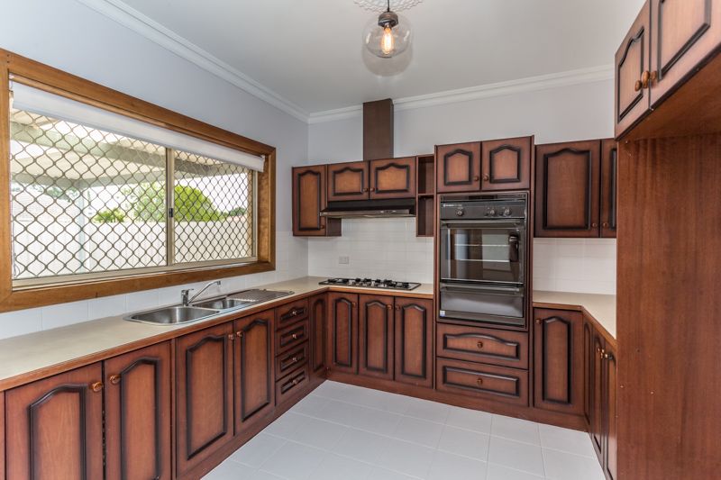 18A Chatham Road, Keswick SA 5035, Image 2