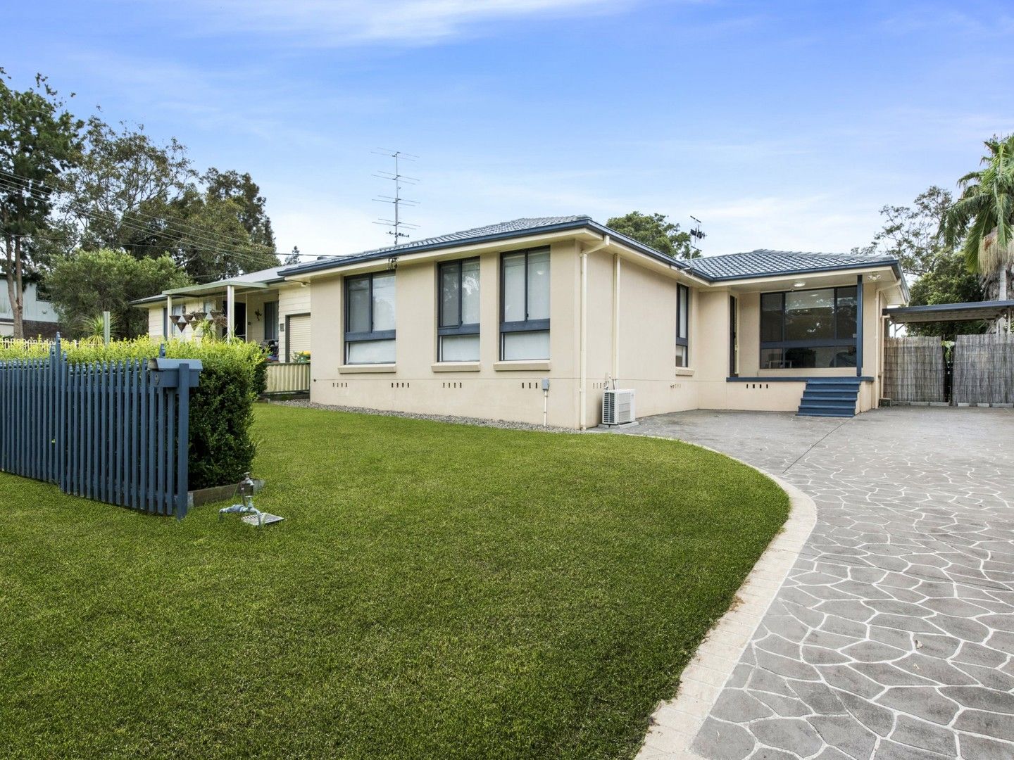 9 Minnamurra Road, Gorokan NSW 2263, Image 0