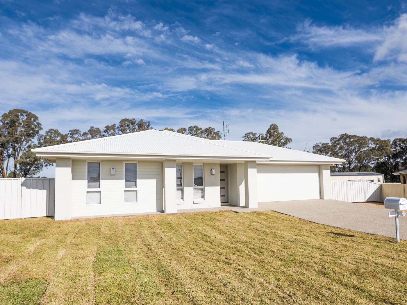 24 Huckel Close, Grenfell NSW 2810, Image 0