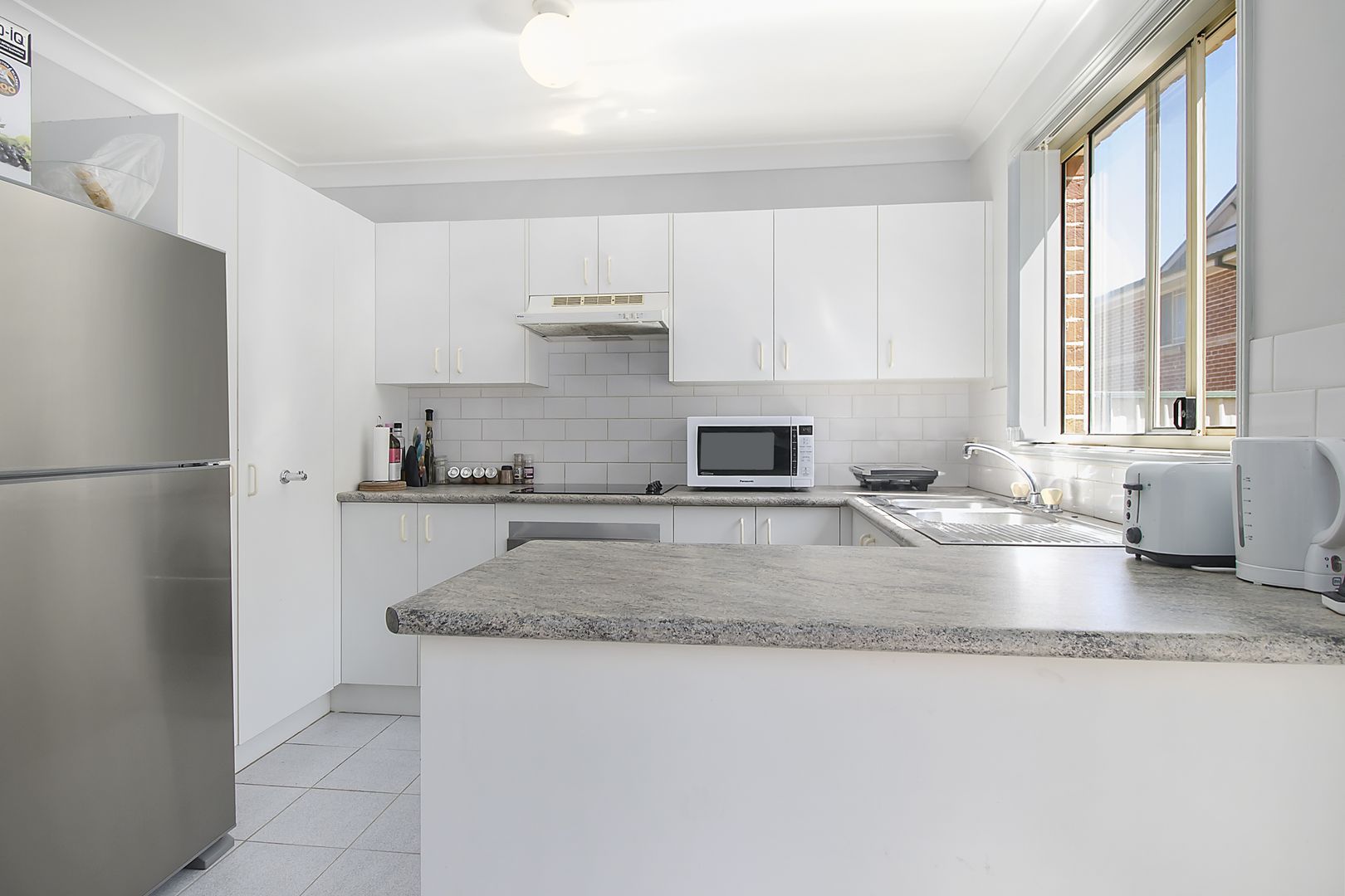 15/182 Leacocks Lane, Casula NSW 2170, Image 2