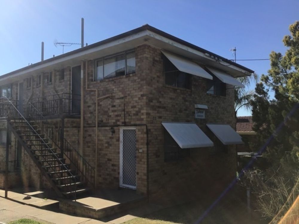1 bedrooms House in 1/106 Church Street WEST TAMWORTH NSW, 2340