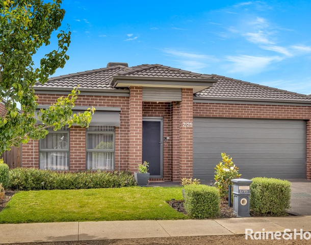 2/25 Cotton Field Way, Brookfield VIC 3338