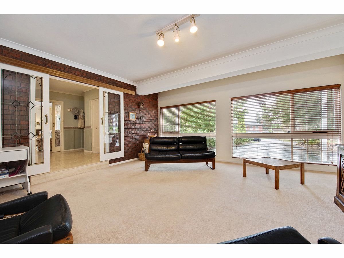 8 Birksgate Drive, Urrbrae SA 5064, Image 2