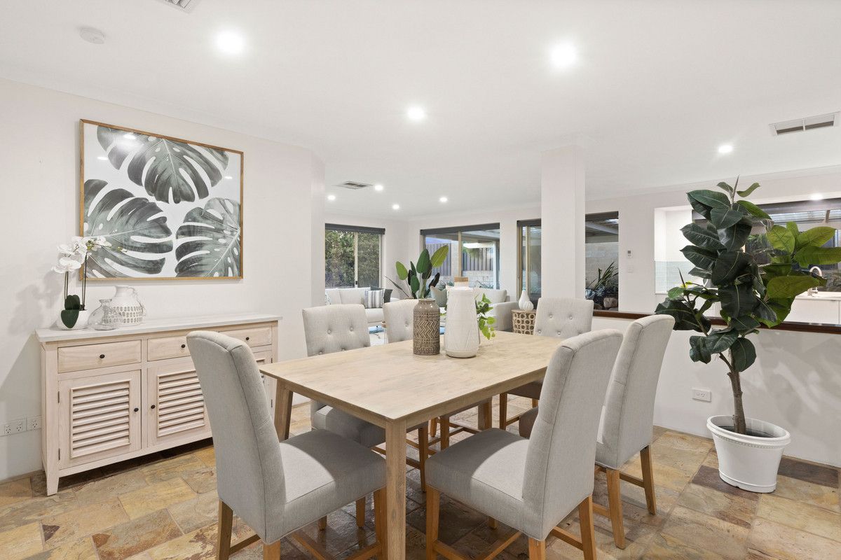 4 bedrooms House in 2 Greenock Gardens KINROSS WA, 6028