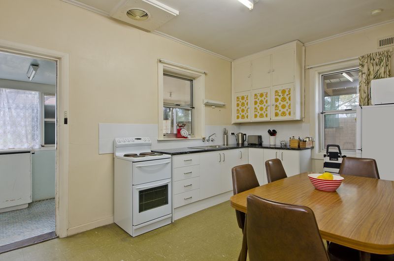 11 Player Avenue, St Peters SA 5069, Image 2