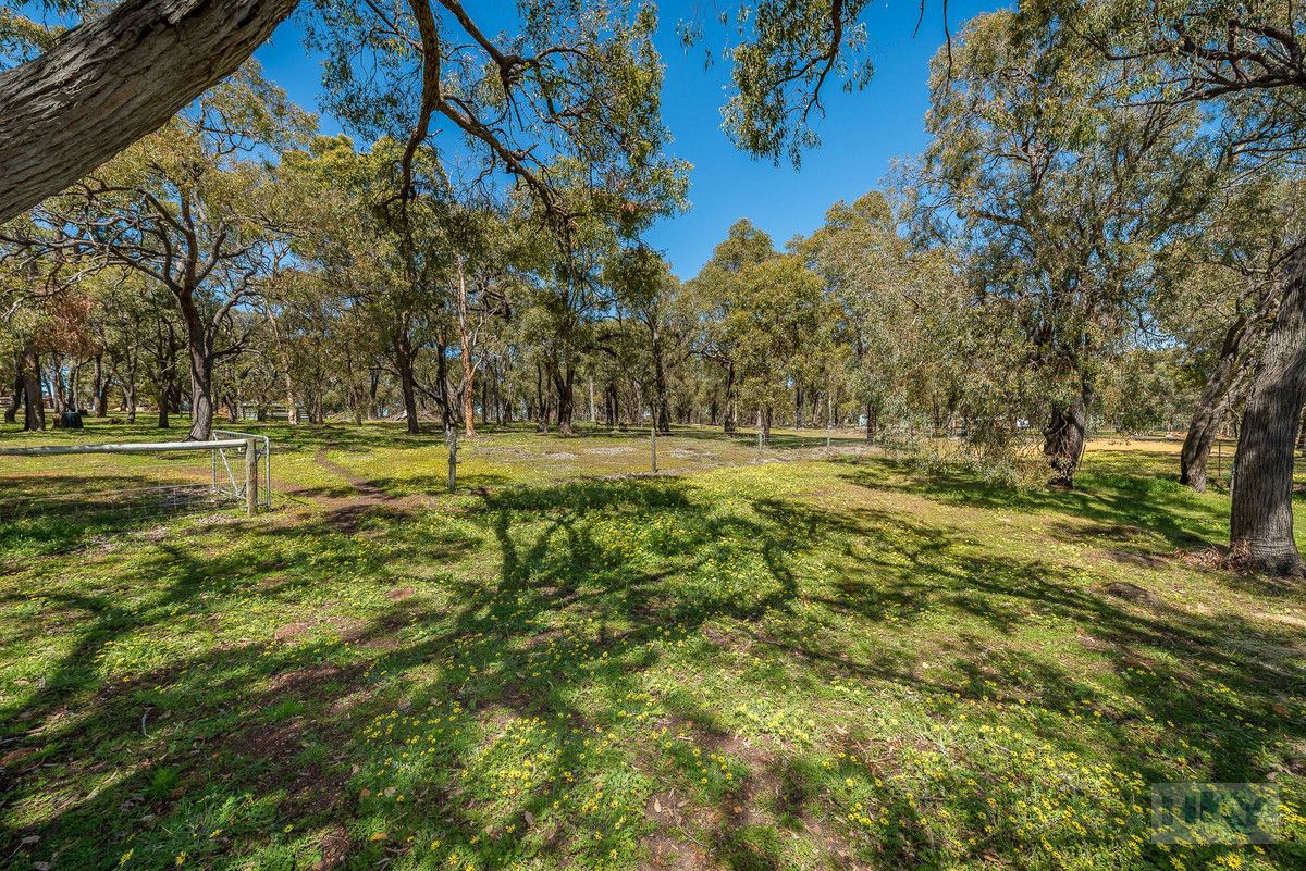 24 Lareema Drive, Bullsbrook WA 6084, Image 2