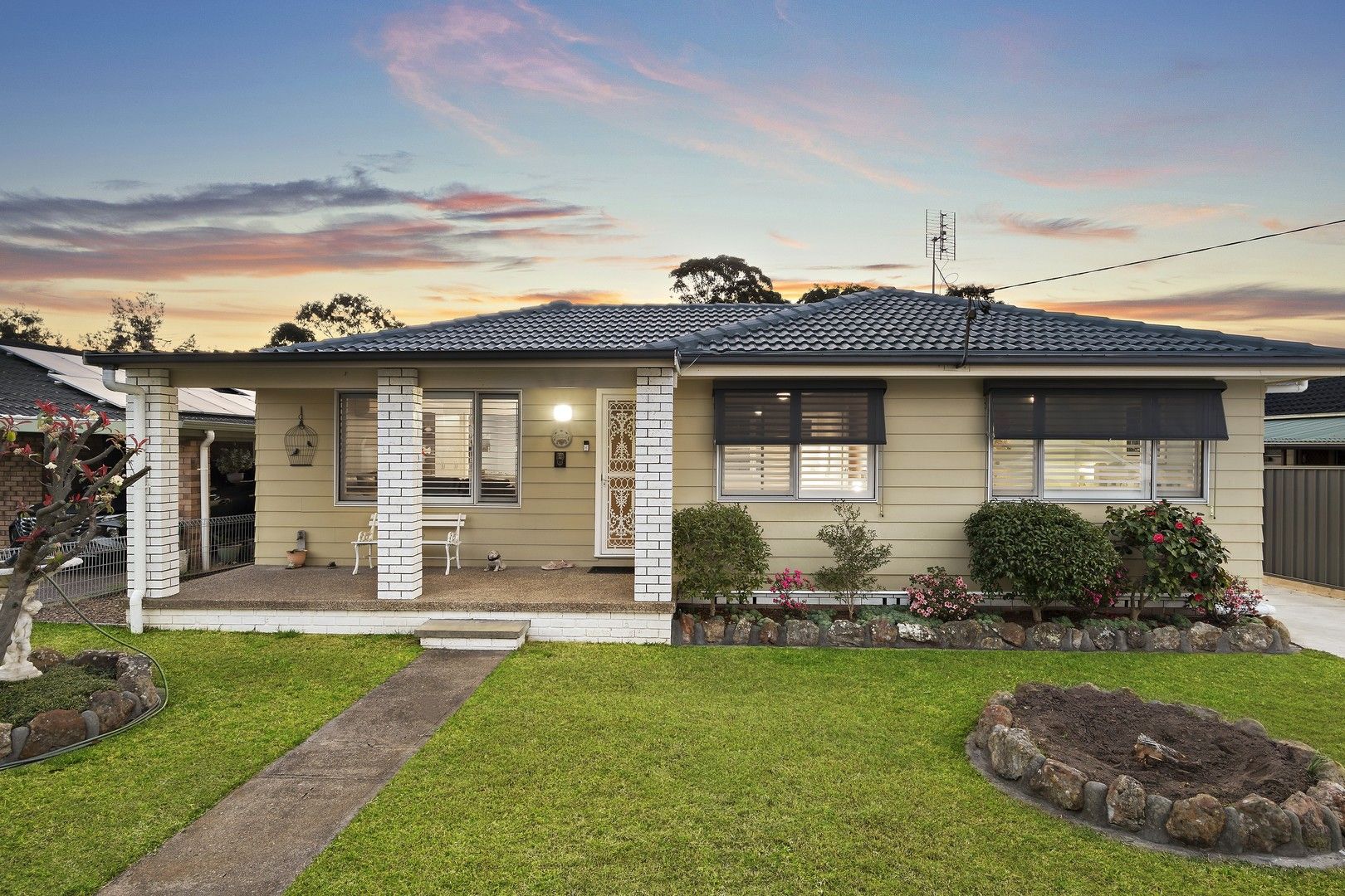 55 Macquarie Avenue, Cessnock NSW 2325 Domain