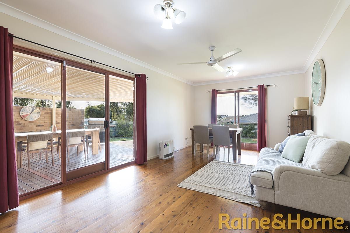 2 Willowbend Way, Dubbo NSW 2830, Image 1