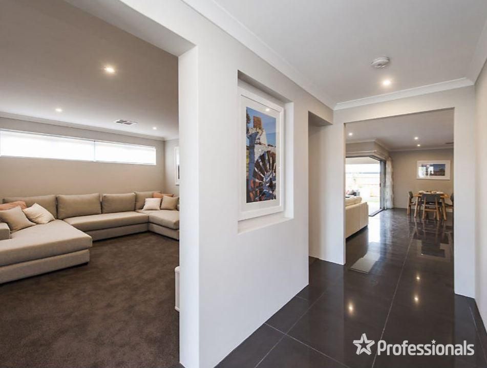 4 Horsenall Close, Ellenbrook WA 6069, Image 1