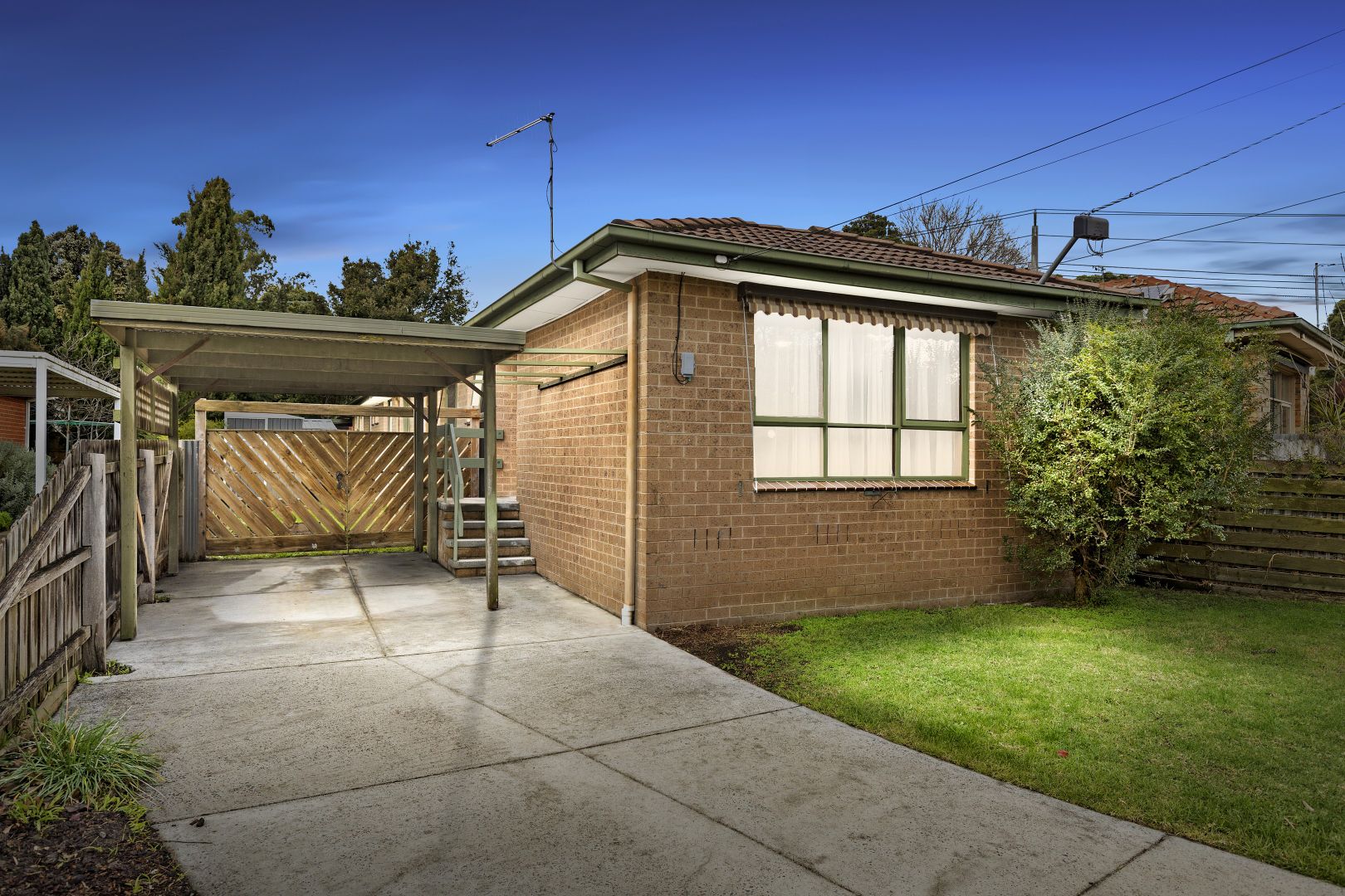 1/49 Willow Road, Upper Ferntree Gully Property History & Address