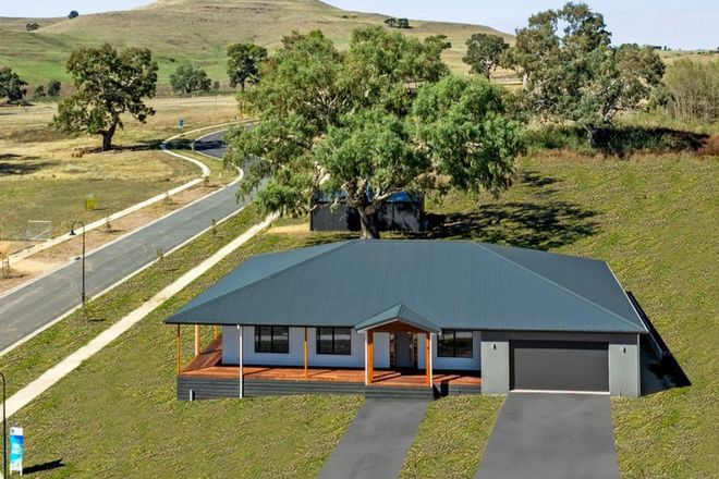 Picture of 28 Highlands Road, MANSFIELD VIC 3722