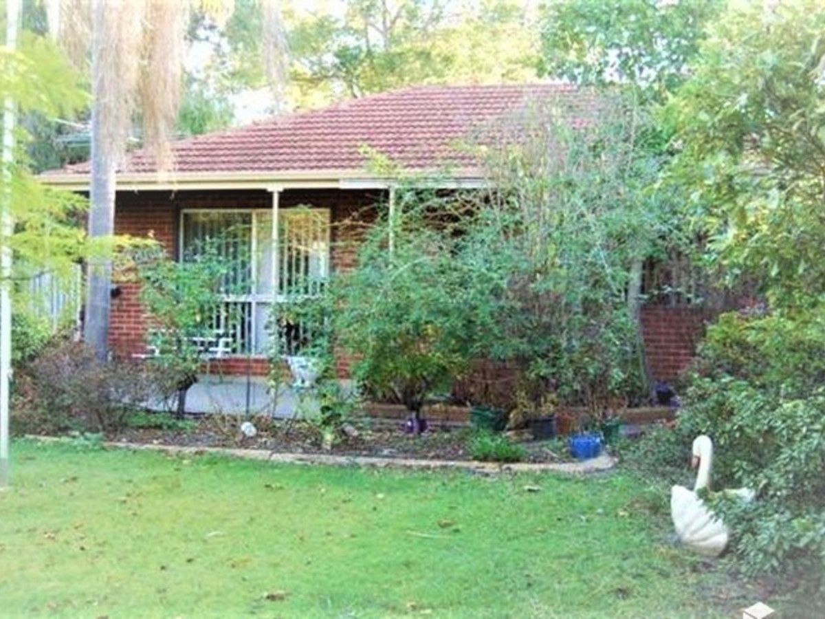 2 bedrooms House in 127 Modillion Avenue South, RIVERTON WA, 6148
