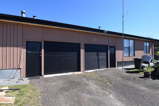Picture of 35-35A Counsel Street, ZEEHAN TAS 7469