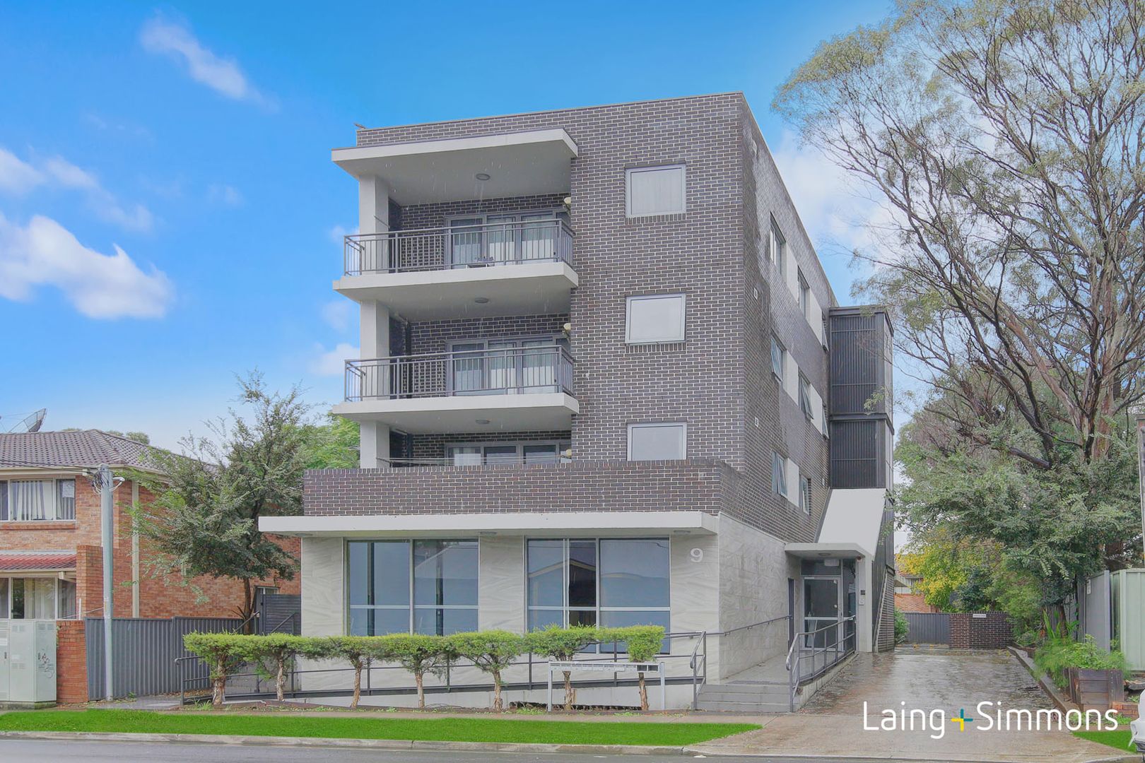 4/9 Blaxcell Street, Granville NSW 2142