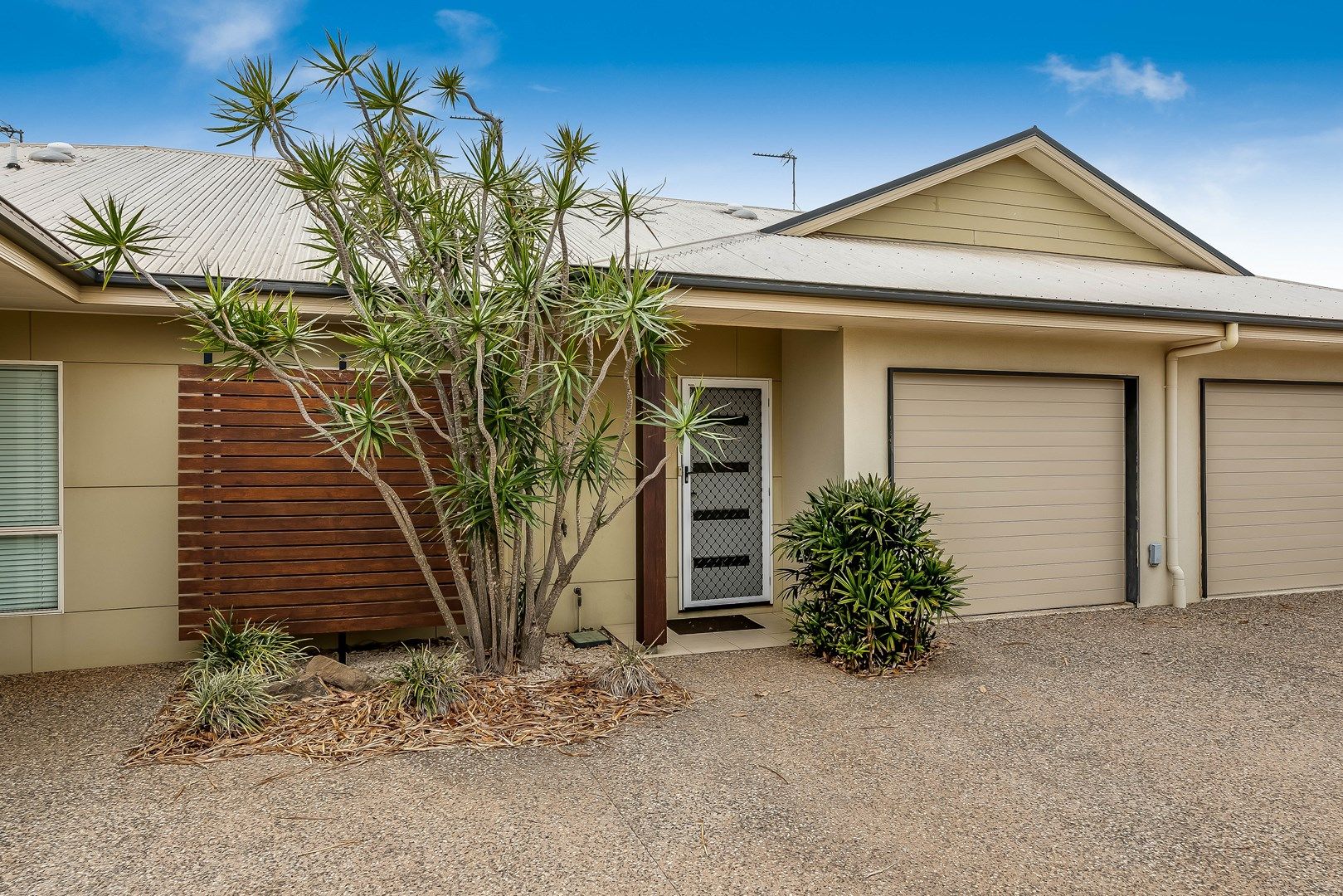 2/13 Campbell Drive, Highfields QLD 4352, Image 0