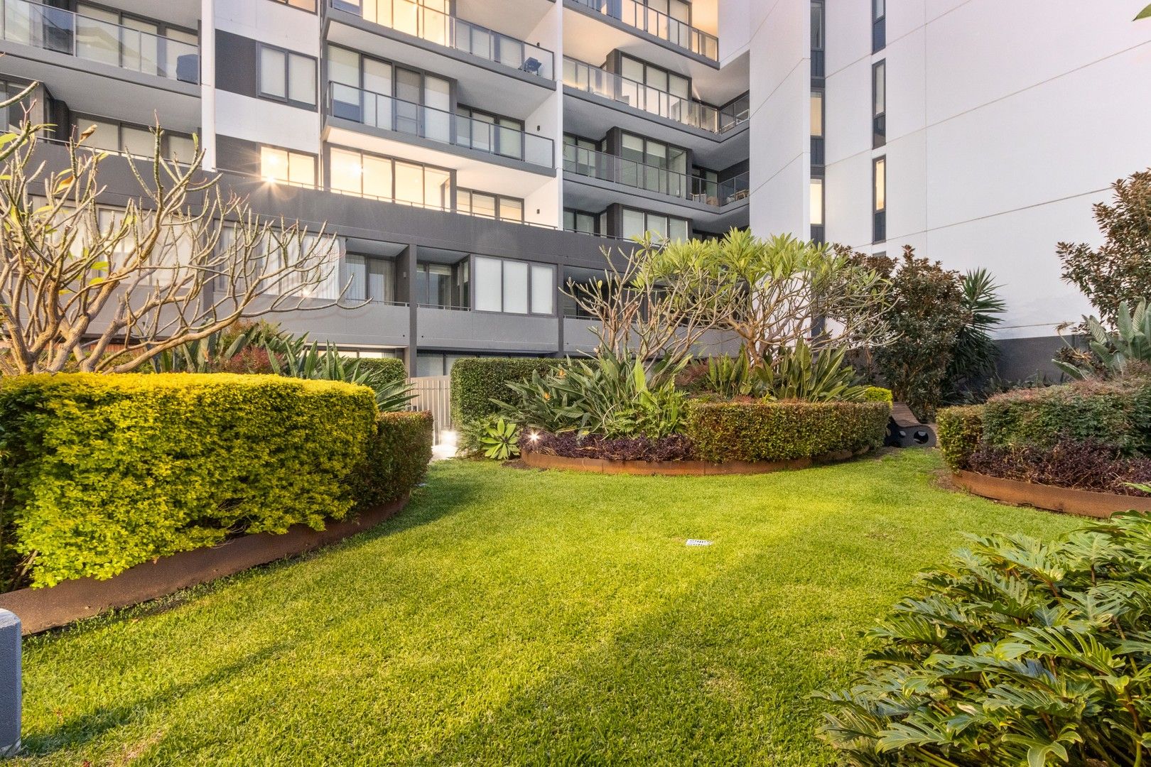 2 bedrooms Apartment / Unit / Flat in 311/2 Tiger Way CLAREMONT WA, 6010