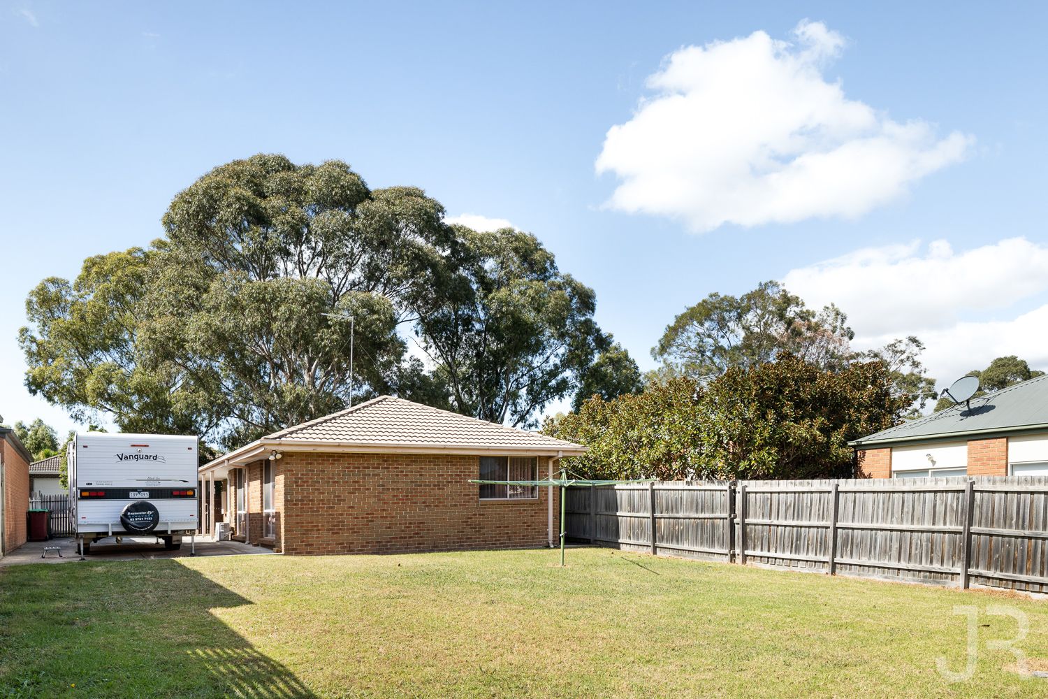 37 Leonard Avenue, Berwick VIC 3806, Image 2