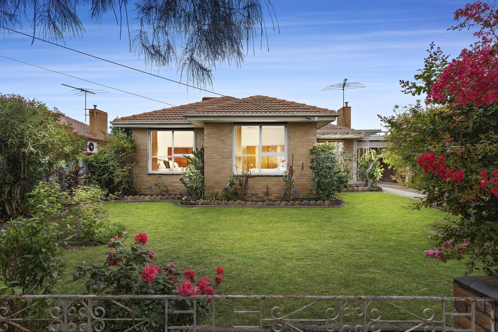 17 Angus Street, Hadfield VIC 3046, Image 0