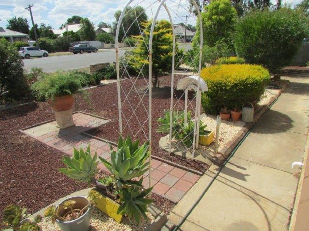 43 Devereux Street, Warracknabeal VIC 3393, Image 2