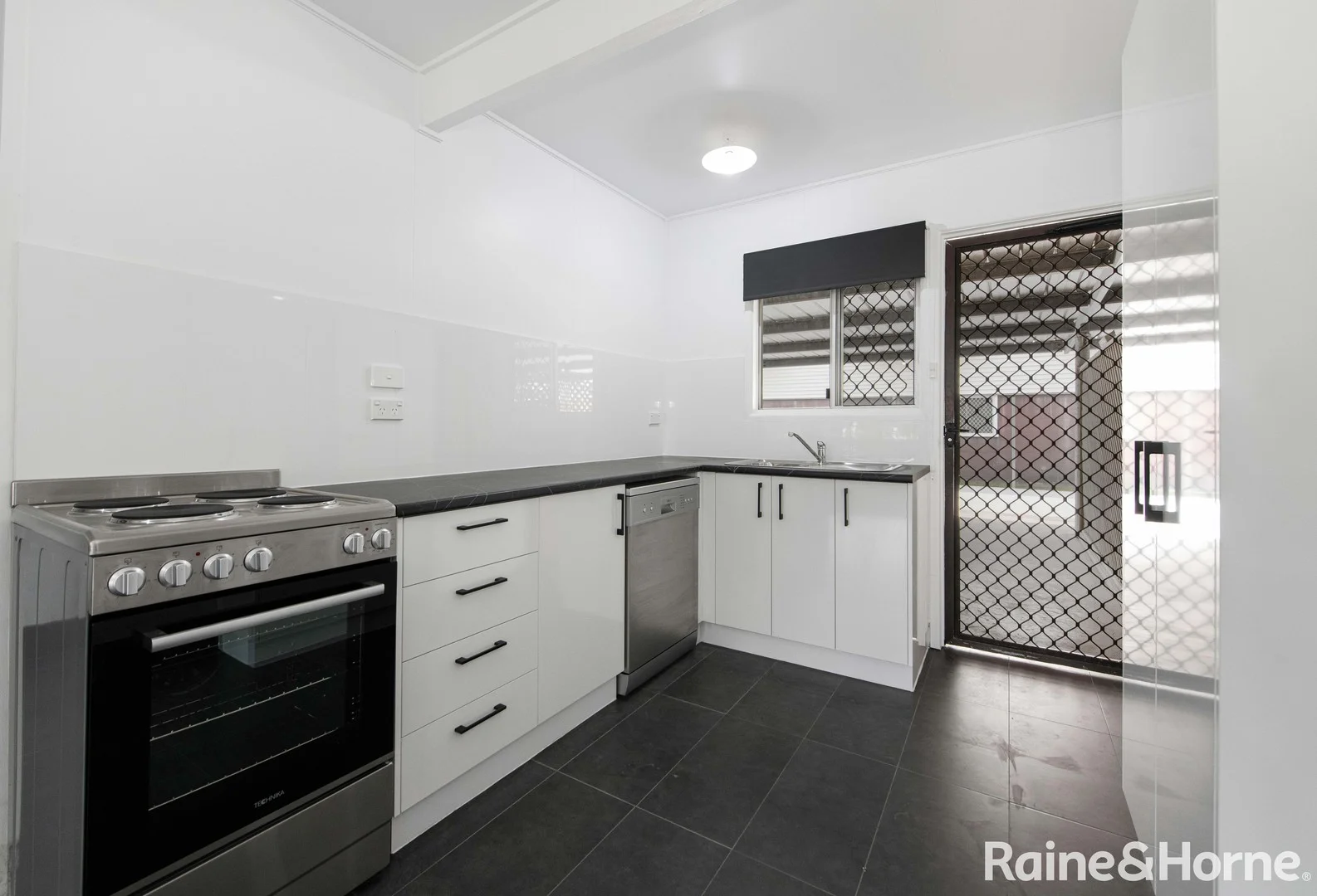 4/51 Brisbane Street, Mackay QLD 4740