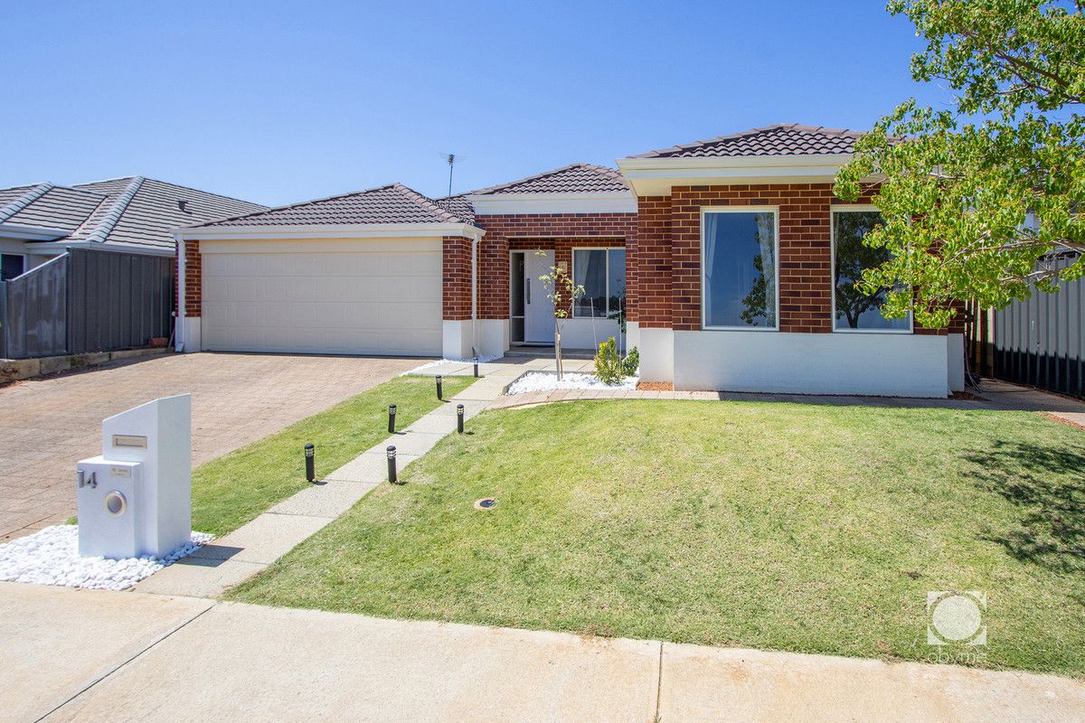 4 bedrooms House in 14 Notman Way BALDIVIS WA, 6171