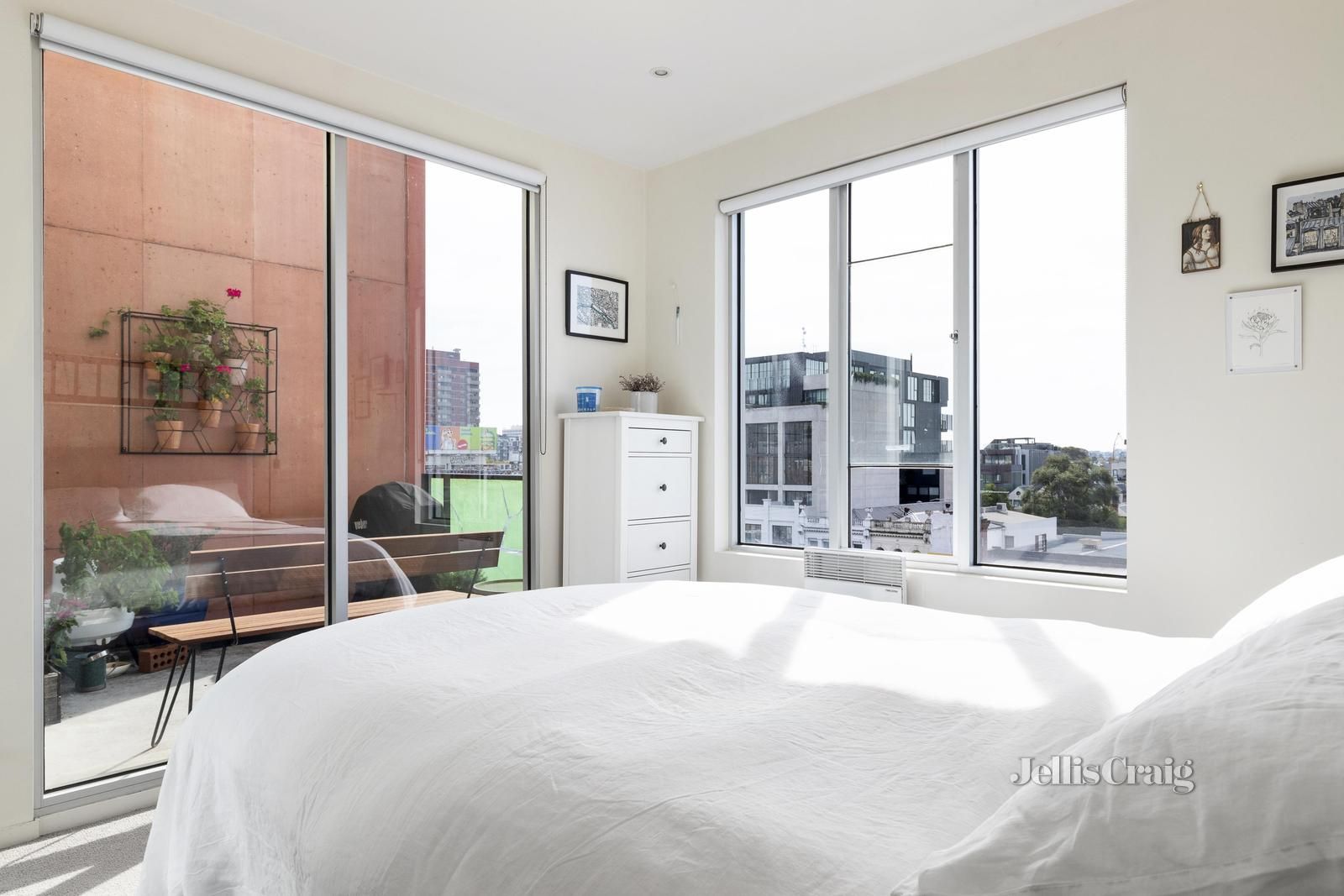 402/69 Victoria Street, Fitzroy VIC 3065, Image 2