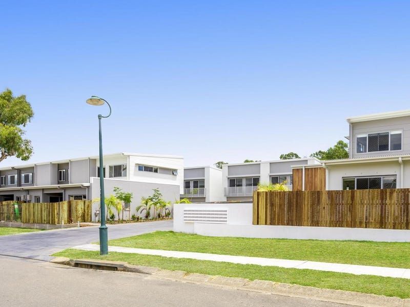 4 bedrooms Townhouse in 17/1 Wattle Street CANNON HILL QLD, 4170