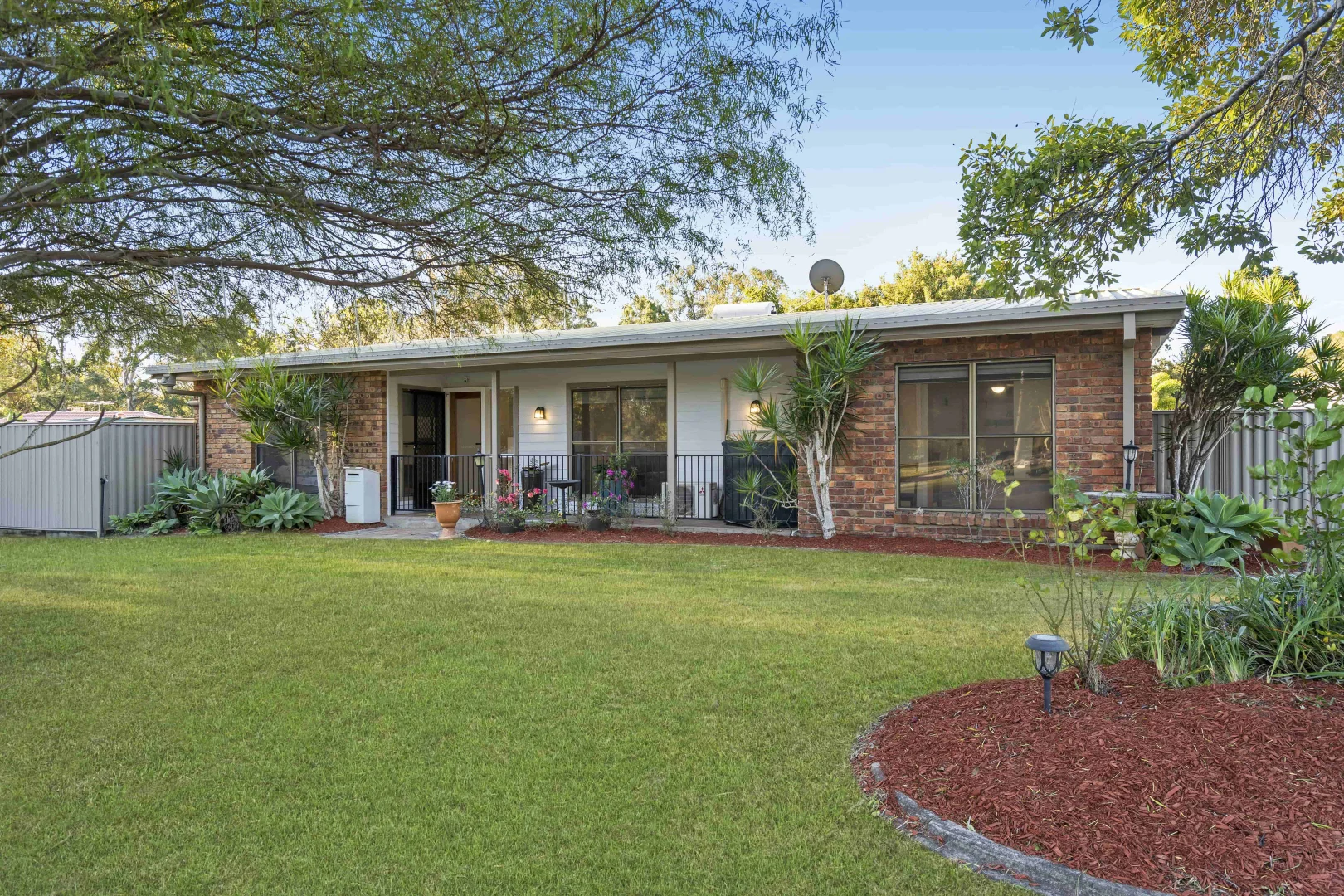 2 Jamaica Drive, Deception Bay QLD 4508