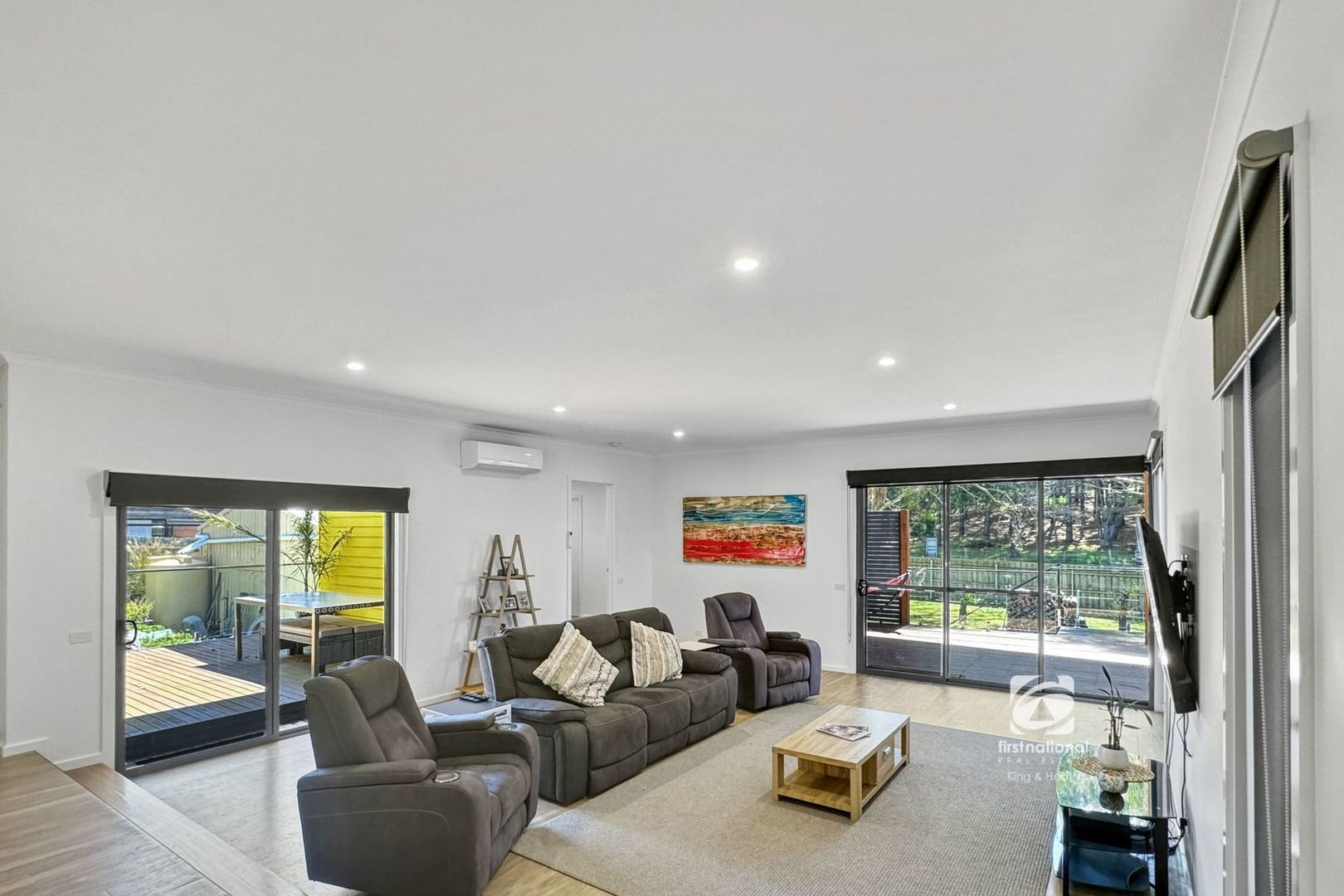 19 Bulmer Street, Lake Tyers Beach VIC 3909, Image 2