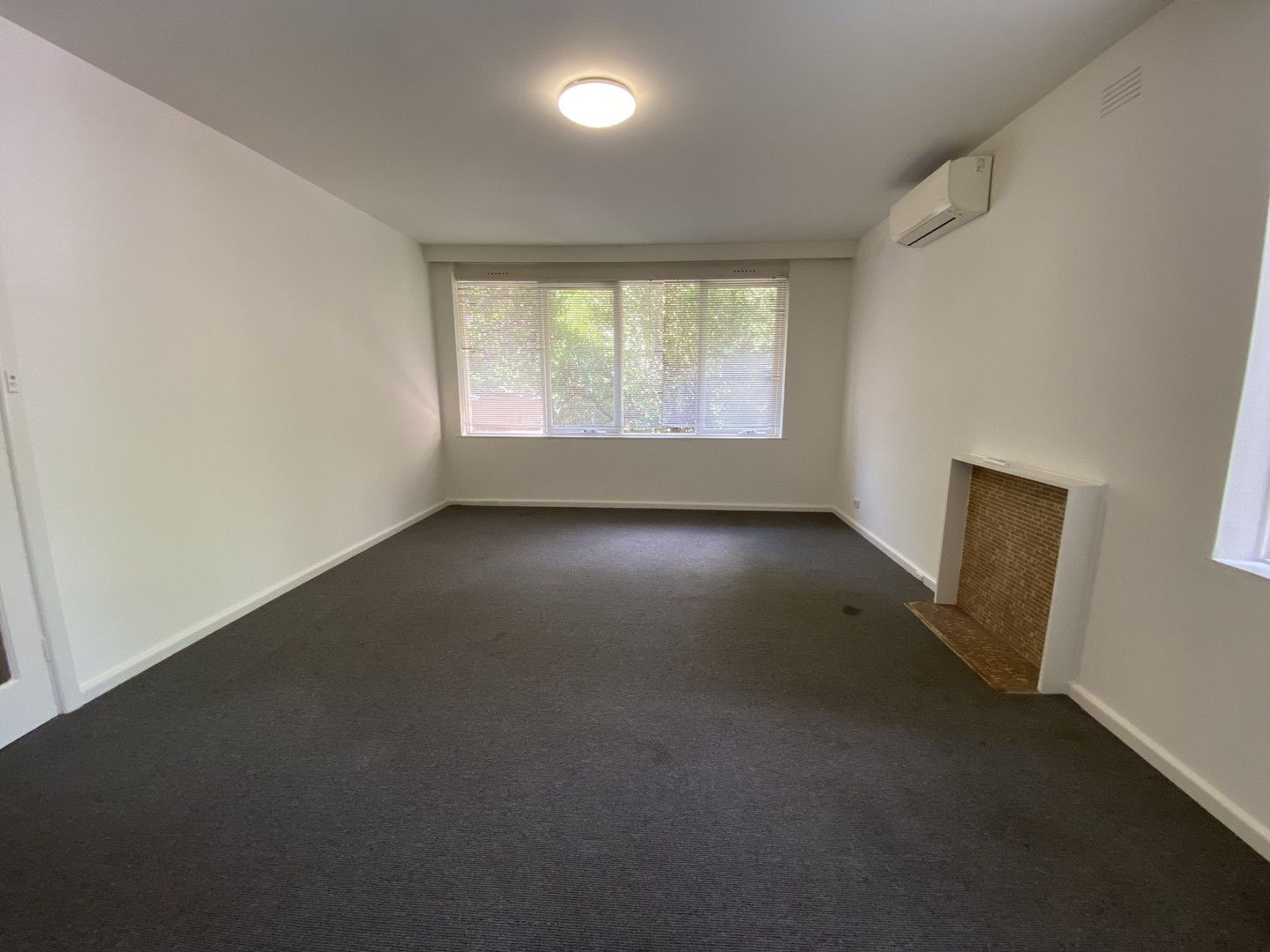 2 bedrooms Apartment / Unit / Flat in 1/11 Crimea St ST KILDA VIC, 3182
