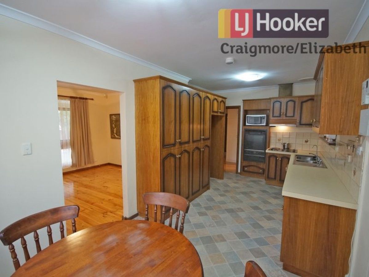 38 Salisbury Avenue, Valley View SA 5093, Image 2