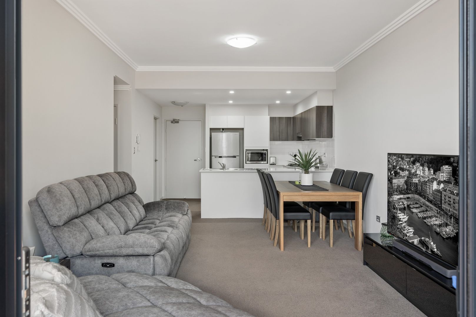 C308/48-56 Derby Street, Kingswood NSW 2747, Image 2