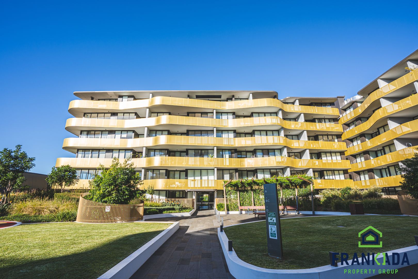 2 bedrooms Apartment / Unit / Flat in 302/55 holloway street PAGEWOOD NSW, 2035