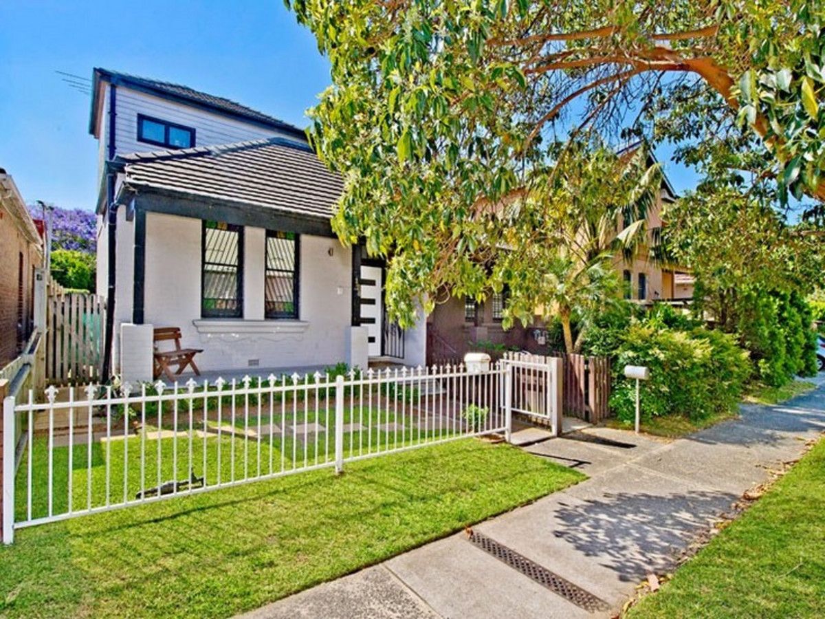 4 bedrooms Duplex in 124 Wellington Street BONDI BEACH NSW, 2026