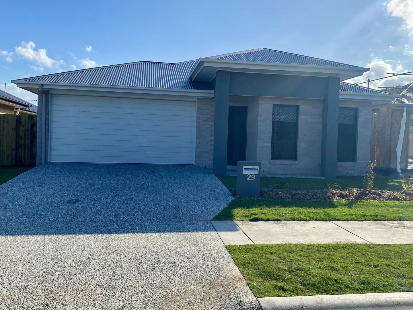 4 bedrooms House in 29 Napier Crescent YARRABILBA QLD, 4207