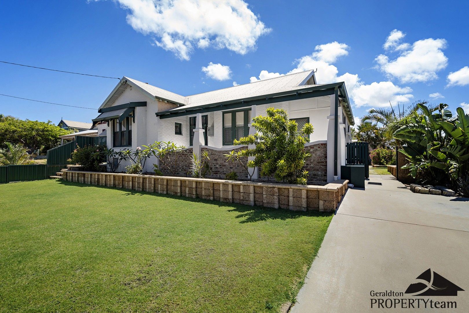 3 bedrooms House in 77 Francis Street BEACHLANDS WA, 6530