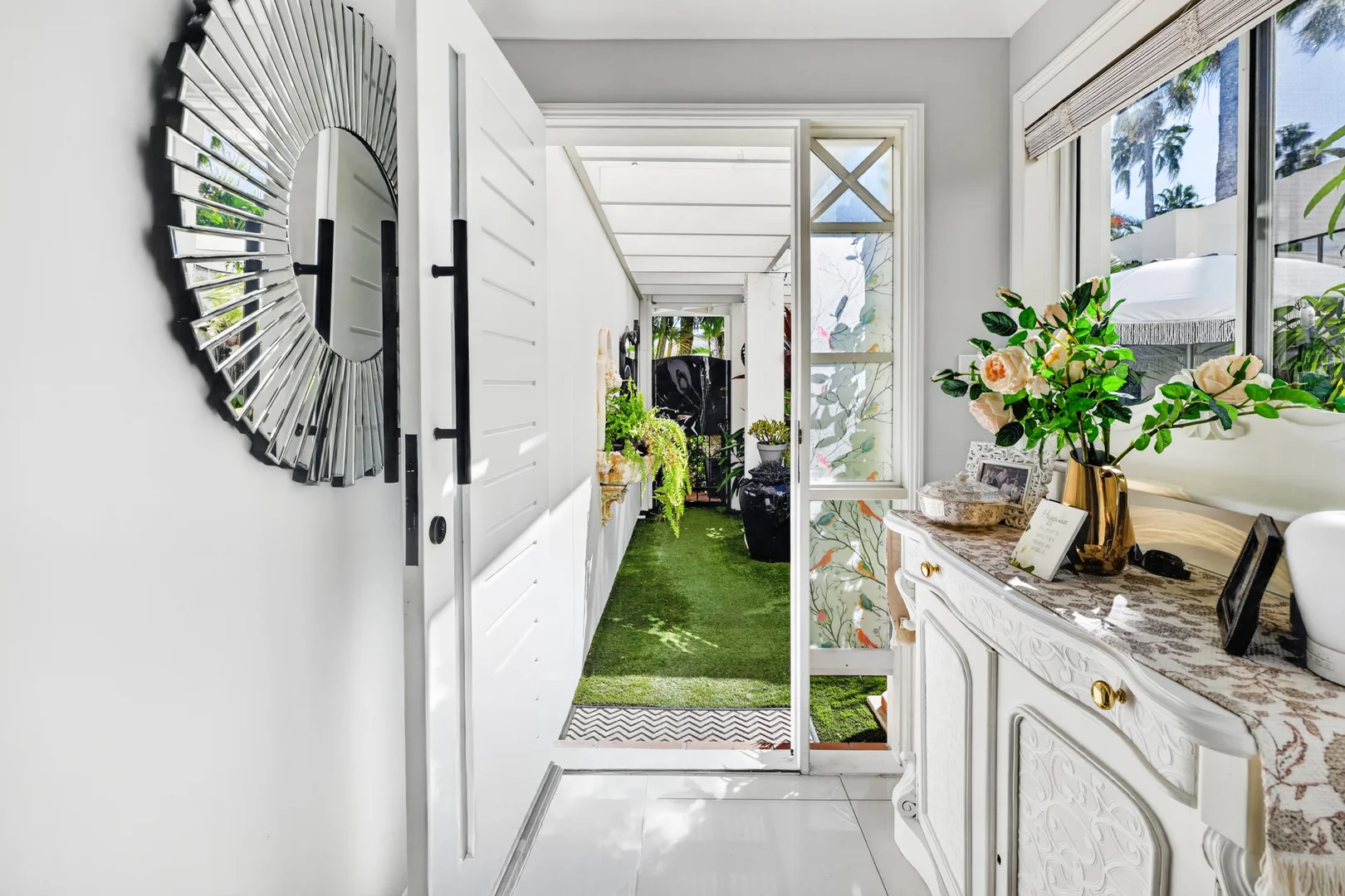 Additional image 2 of 10 Aegean/100 Cotlew Street East, Southport QLD 4215