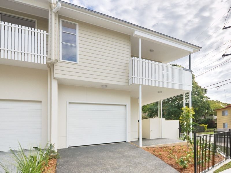 3 bedrooms Townhouse in 2/26 Dunsmore Street KELVIN GROVE QLD, 4059