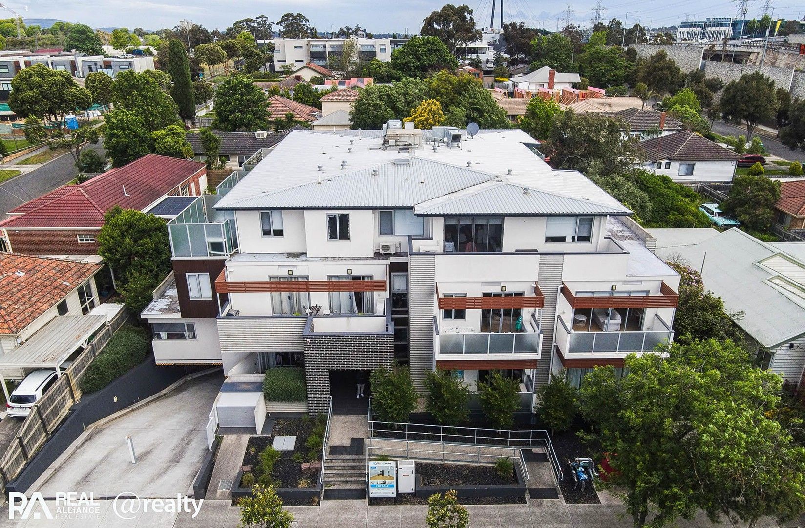 2 bedrooms Apartment / Unit / Flat in 108/3 Heatherbrae Avenue East RINGWOOD VIC, 3134