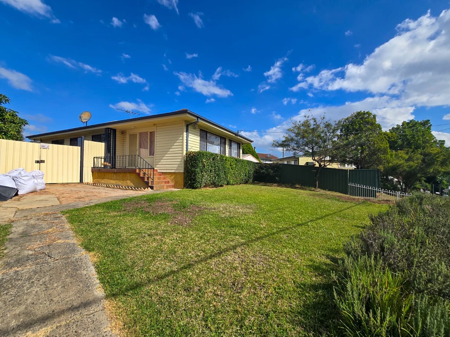 30 Lindesay Street, Leumeah NSW 2560 House For Rent 540 Domain