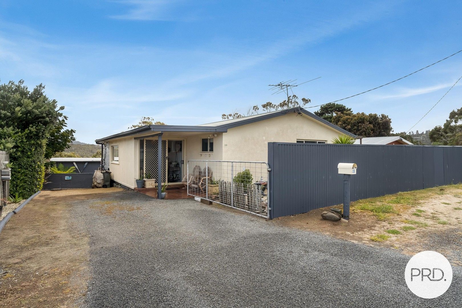 2 bedrooms House in 20 Spiraea Street PRIMROSE SANDS TAS, 7173