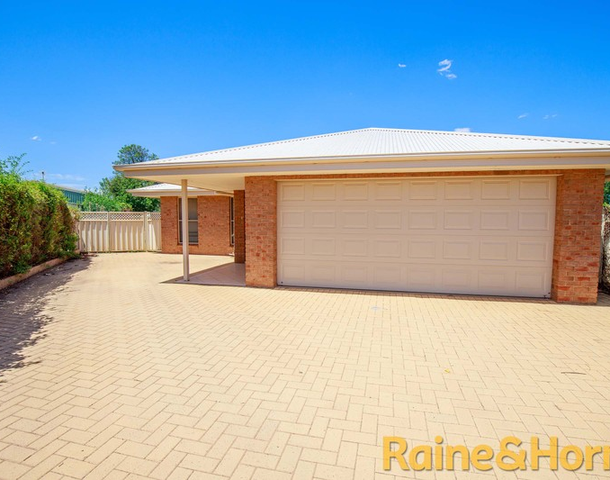 10 Savoy Place, Dubbo NSW 2830