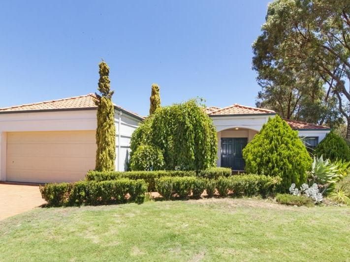 4 bedrooms House in 2 Summerville Avenue SECRET HARBOUR WA, 6173