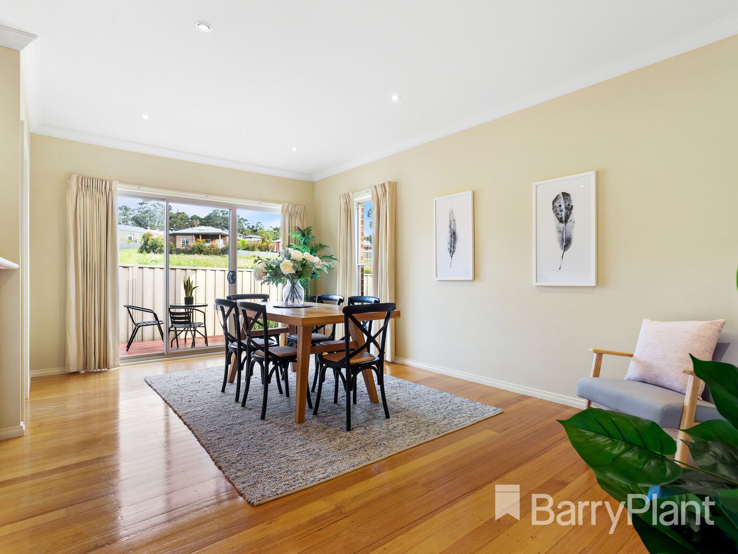 1/418 Gladstone Street, Mount Pleasant VIC 3350, Image 2