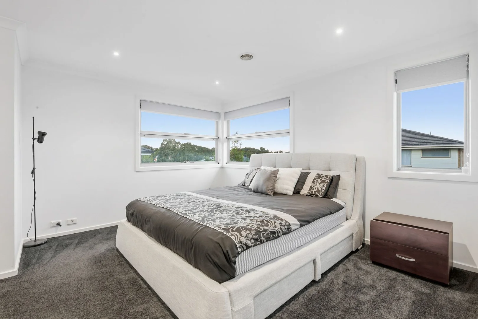 Additional image 13 of 8 Barrier Reef Circuit, Endeavour Hills VIC 3802