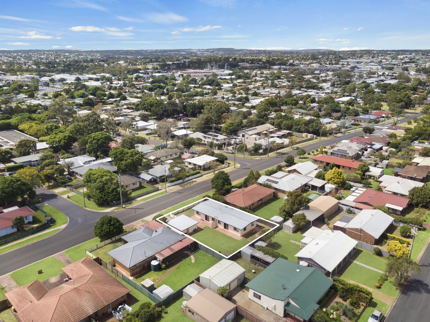 Units 1 and 2/25 Hampton Street, Newtown QLD 4350, Image 2