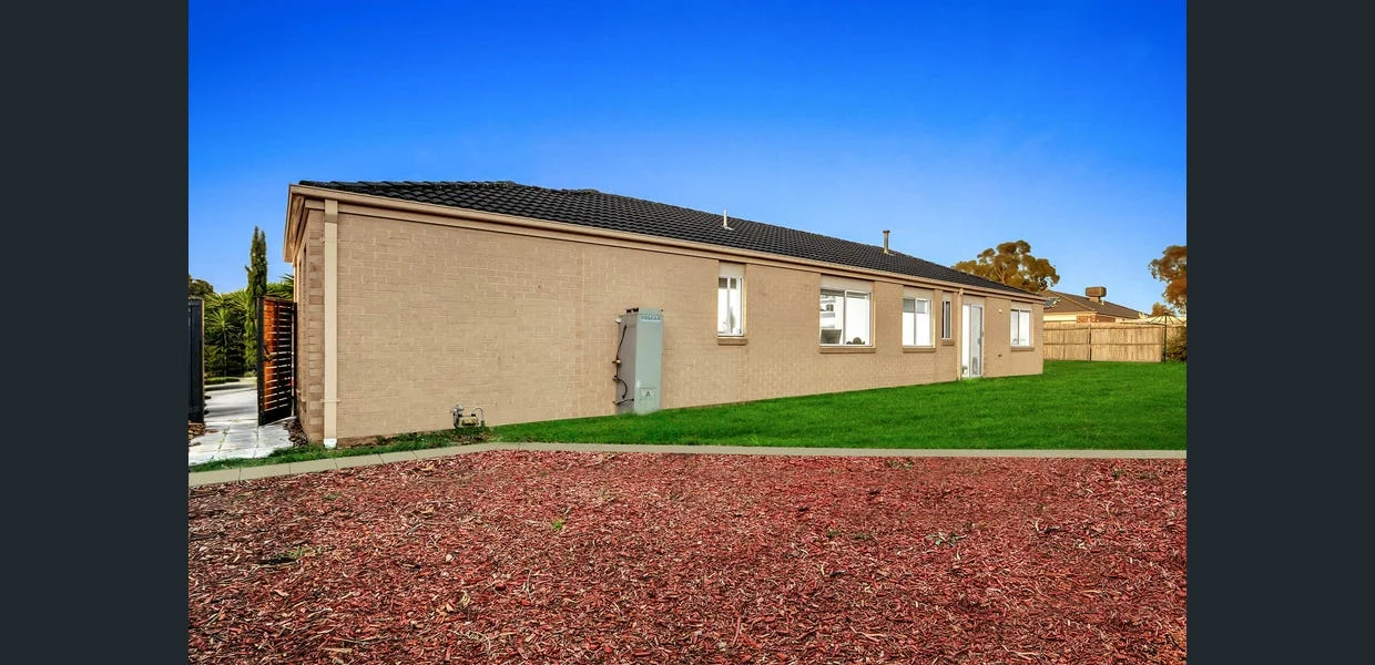 Additional image 11 of 4 Cleopatra Drive, Cranbourne VIC 3977