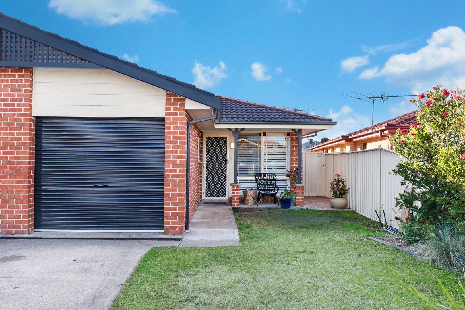 2/5 Tharkinna Close, Cranebrook NSW 2749, Image 0